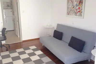 Luxueux, ensoleillé, lumineux appartement du centre-ville