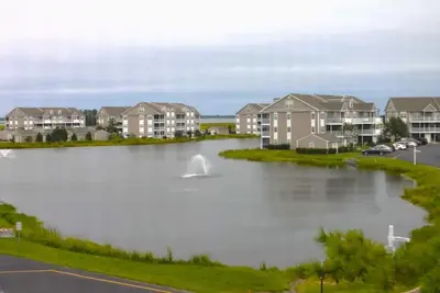 Image de Échapper! Emplacement parfait et équipements abondants dans un condo 4br à Bethany Bay!