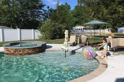 Image de Belle location familiale Avalon avec piscine chauffée et spa
