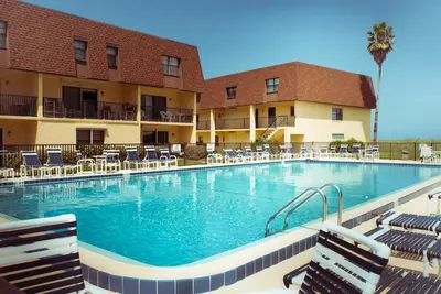 Image de Cocoa Beach Club sur la plage - Super 3 Bedrm, Poolside Condo
