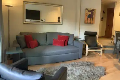 Image de Promenade rapide à la rue Main Marchez ou sautez dans une navette rapide pour Beaver Run ou Gondola.