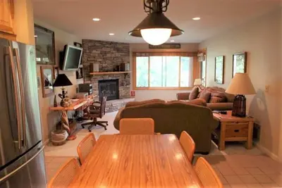 Image de Ski- ~ In ~ / Ski-Out sur les pistes Luxury Park City Mountain Condo