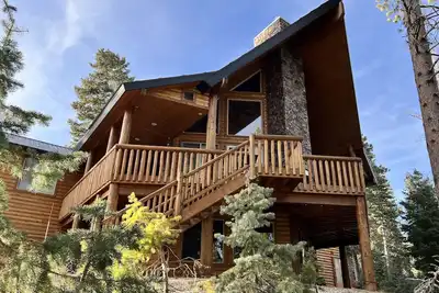Image de Nouvelle grande cabane pour la famille et les amis - Près de nombreuses activités de plein air