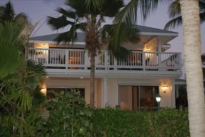 Villa de charme \"Les Palmiers\" à St Peninsula Beach Club de James, Antigua