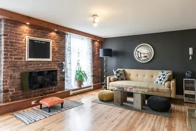 Image de Lumière du soleil Gem Heritage Bldg Meilleur Vues coeur du Vieux Montréal