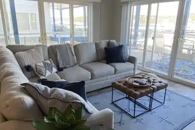 Image de Condo au bord du lac 1 Br Monarch Cove