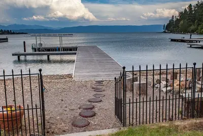 Flathead Lakefront Accueil-Confort-Vues-Dock-Gentle Beach-2 planches de Sup-Paddle Boat