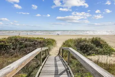 Image de Luxueuse propriété en bord de mer à Galveston avec une vue imprenable sur le golfe