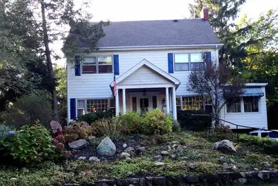 Image de Summer Vacation Home ou Weekend Get Away - 5 minutes Ă pied du lac Michigan