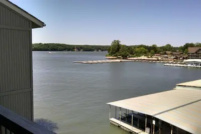 Image de Vue de la chaîne principale! Proche des attractions!