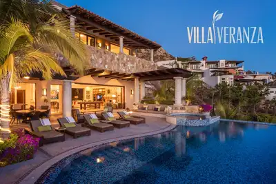 Image de Villa Veranza - Nouvelle Villa de 8 chambres Ă Pedregal avec une vue imprenable sur l'eau vive!