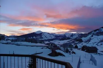 Image de Maison de ski de 4 chambres à côté de l'ascenseur Goldlink! ! !