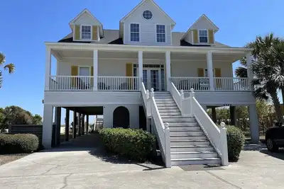 Maison de vacances jeune et reposante sur la plage avec vue sur le ruisseau Bonus et piscine chauffée