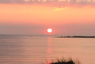 Image de Profitez de la paix et tranquillité Regarder Block Island Sunsets