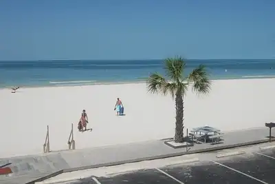 Image de Front du Golfe! Beautiful Sunset Beach - Piscine chauffée!