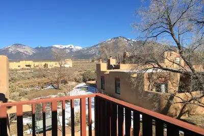 Image de Belle maison avec style sud-ouest et vue sur la montagne sur la Mesa
