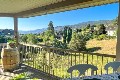 Image de Maison de vacances GaLa View dans la région viticole de l'Okanagan, plages, pistes cyclables et randonnées pédestres