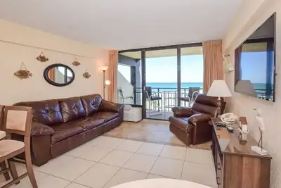 Image de Convient aux familles Amazing Ocean Front True One Bedroom! 6 personnes! Peut Vendre!