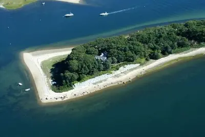 Image de Island Oasis avec 1\/4 mile de plage privée de Sandy Ocean