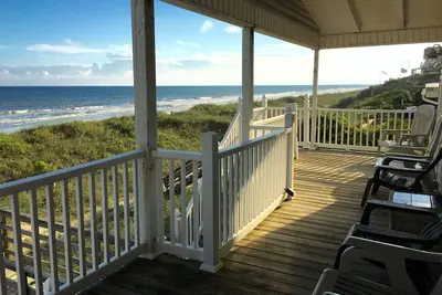 Image de Directement sur la plage, une vue magnifique sur l'océan, grande maison!
