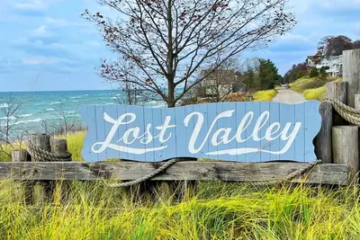 Image de Superbe lac Michigan Accueil / Montague Mi / Directement sur la plage / Low Bluff / Superbes vues