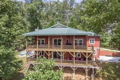 Image de Détendez-vous et rafraîchissez-vous au Red Rooster Retreat
