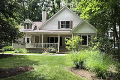 Image de Belle maison Ă quelques pas du lac Michigan. Parfait pour une escapade multifamiliale.