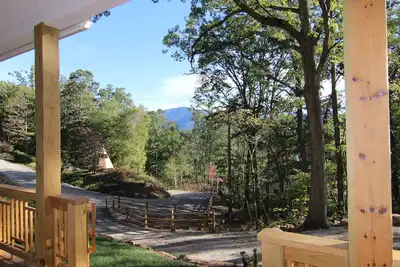 Image de The Snookmore ~ Front Porch Rockin 'Views