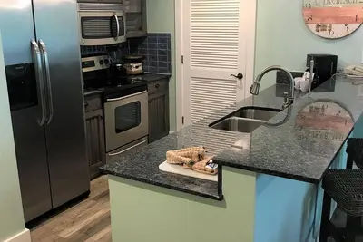 Image de Belle 3br au coeur du village de Baytowne Wharf!