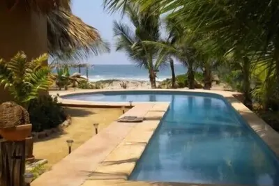 Image de Villa Firefly - Piscine pour la nage en longueur, Terrasse de yoga, Front de mer, Vues