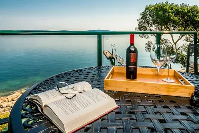 Image de Luxueux Oceanfront Condo - vue panoramique sur l'océan - bain à remous, piscine et quai