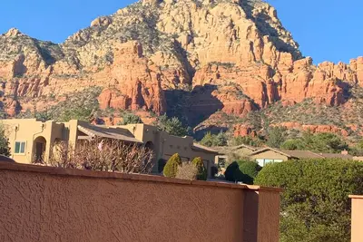 Image de Sedona Red Rock et vue sur la montagne