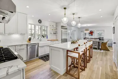 Image de Brand New 4br Island Sanctuary