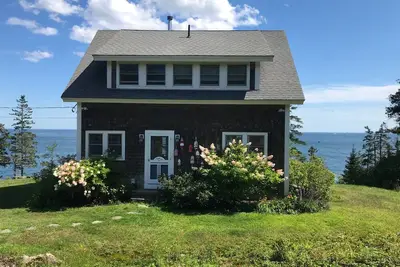 Image de Magnifique chalet en bord de mer avec une vue imprenable sur l'océan