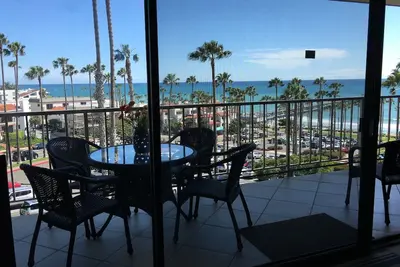 Image de Vue spectaculaire sur l'océan, la piscine et le spa - à quelques pas de la plage et du village