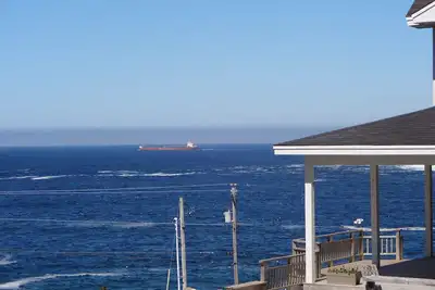 Belle maison à Flatrock, vue spectaculaire sur l'océan, terrain spacieux, magique