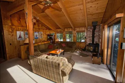 Image de Tahoe Vista Cabine avec Hot Tub près de Northstar pour 9 personnes