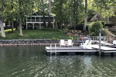 Image de Charmante maison du lac normand - Belle crique tranquille \"Idéal pour les familles. \"