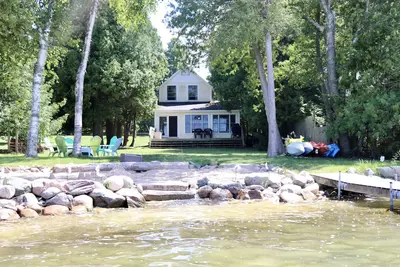 Image de Pristine chalet familial dans le pittoresque comté de Leelanau