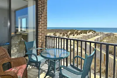 Image de Ocean Front Condo, semaine de la fête du Travail disponible