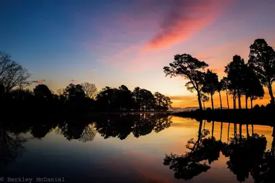 Image de Chesapeake Bay Waterfront Cottage w / Pool, Pier, Kayaks, Mini golf, Wifi 1br / 1Bth