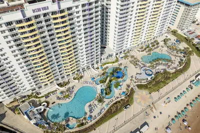 Image de 1 Br Ocean Front Avec balcon et 6 couchages