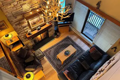 Image de Great Ski In Ski Out Whistler Townhome!