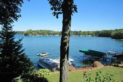 Image de Lauderdale Lakes (Green Lake) Vus -Lake Front Home-magnifiques!