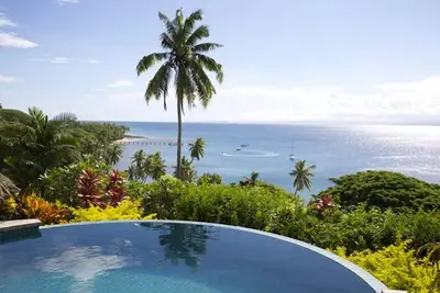 Image de The House of Bamboo, élu l'une des 10 meilleures piscines à débordement au monde.