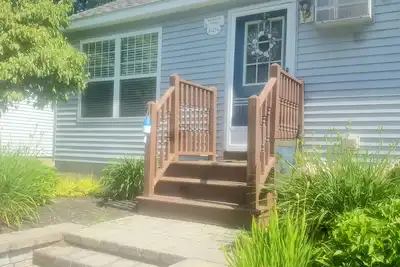 Image de Cottage à Beach Dreams avec toutes les améliorations!