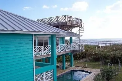 Image de Oceanfront, plage privée, quai, piscine chauffée, Vero Beach en Floride