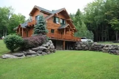Image de «Sundance Vistas - Log Home '- 2 miles de Windham Mountain Ski