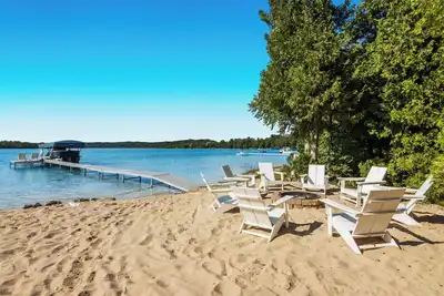 Image de Joyau caché aux portes du centre-ville de Traverse City * Nouvelle inscription 2019 *