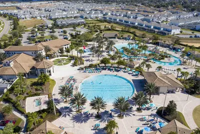Disney, Golf, Parc aquatique gratuit, Cinéma, Piscine, Grill, Jeu, 20 min à Disney 8b \/ 5Bt